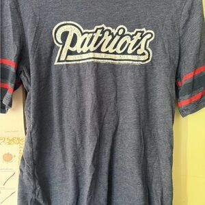 Old Navy Gray Graphic Tee